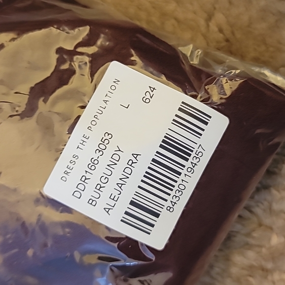 Dress The Population Burgundy Alejandra - Picture 5 of 6